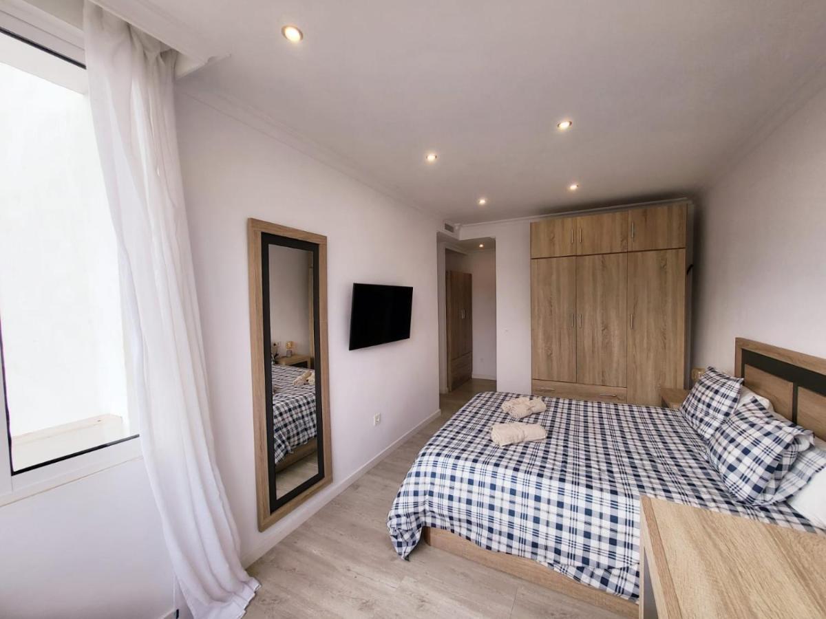 Apartment Stylish 3 Bedroom Penthouse In Centre With Large Pool Close To The *